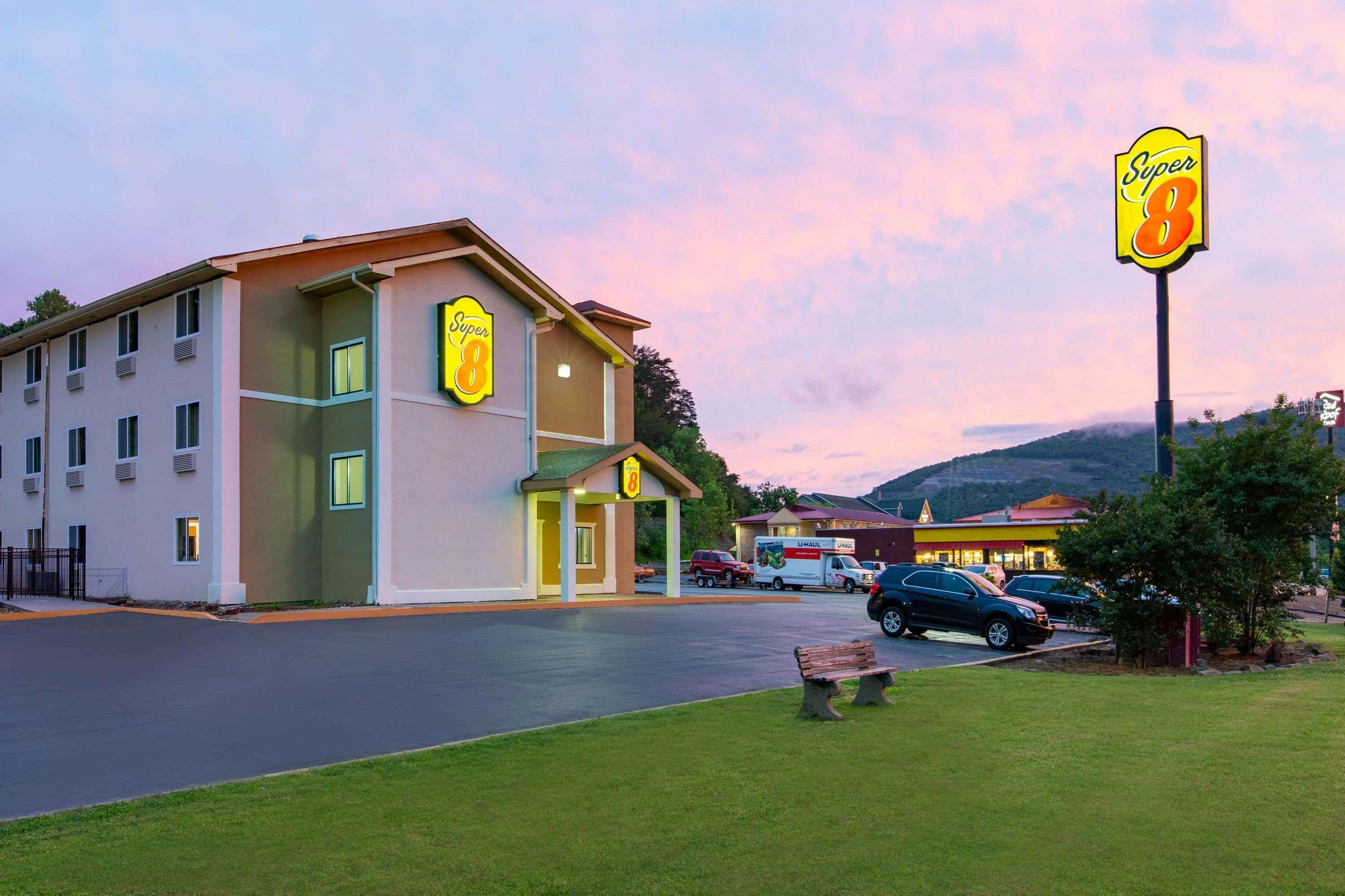 Super 8 By Wyndham Chattanooga Lookout Mountain Tn Екстериор снимка